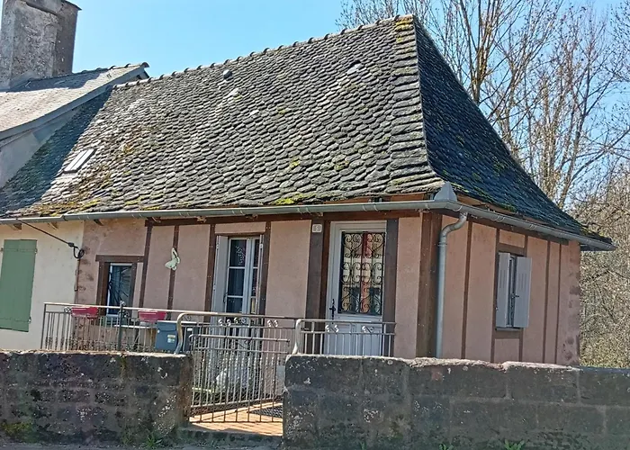 La Maison Des Vignes Vakantiehuis Clairvaux-d'Aveyron